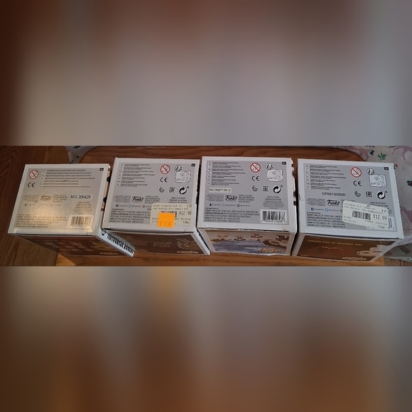 NIB Lot Of 4 Funko Pop Horror Movie Collectible Figurine Nerdy Home Decor - Picture 6 of 6